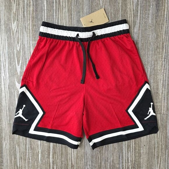 Nike Air Jordan Diamond Shorts Bred Bulls Black Red White DX1487-687 Men's Small - Picture 1 of 10